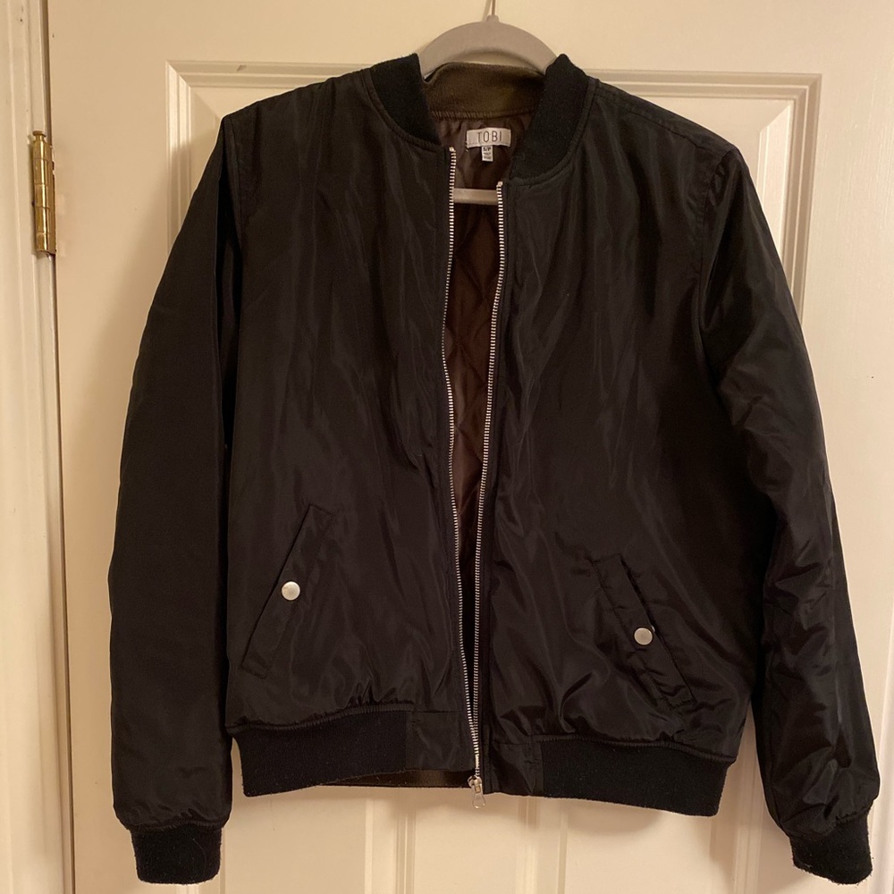black bomber jacket